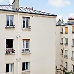 Cute Boudoir Studio - Heart Of Bastille