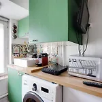 Cute Boudoir Studio - Heart Of Bastille