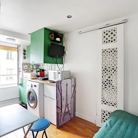 Cute Boudoir - Heart Of Bastille